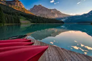 A breathtaking view of the lush, rolling hills of a beautiful landscape