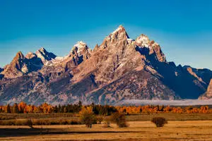 Breathtaking Wallpaper Image For Mountain Iphone