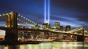 Yellow Lit Manhattan Bridge HD New York Background