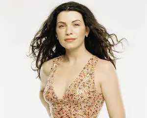 Julianna Margulies Photo Shoot