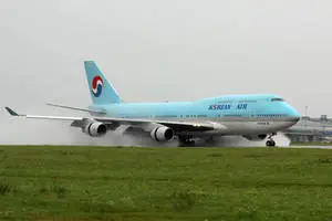 Korean Air Boeing B747-400