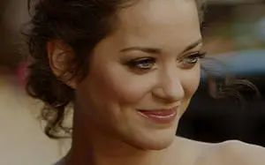 Marion Cotillard Sweet Smile 