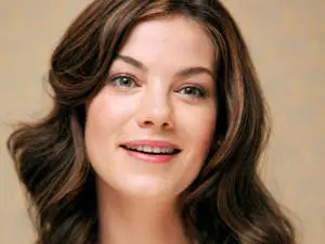 Michelle Monaghan Glowing with Wavy Hair