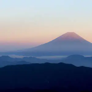 Misty Mountainside Free iPad