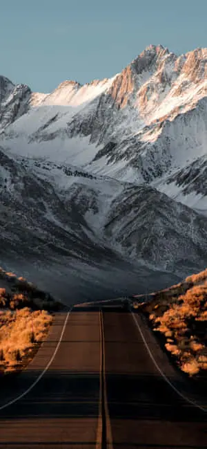 Majestic Mountain View - iPhone Background