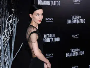 Rooney Mara Theater Scene